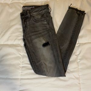 Black American Eagle ripped jeans